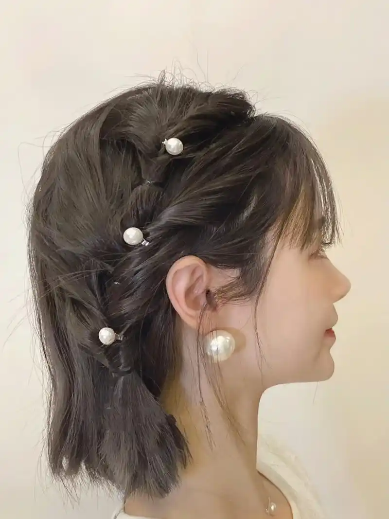 编发都比较适合春夏 搭配吊带裙子之类的 仙气绝绝子～ 这些发型不挑