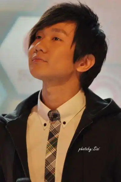 一定要是林俊杰的哦!(急!)像我种的