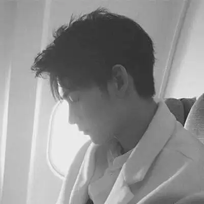 黑白男生头像高冷侧脸 我最酷所以要撩妹,男生头像图片-回车桌面