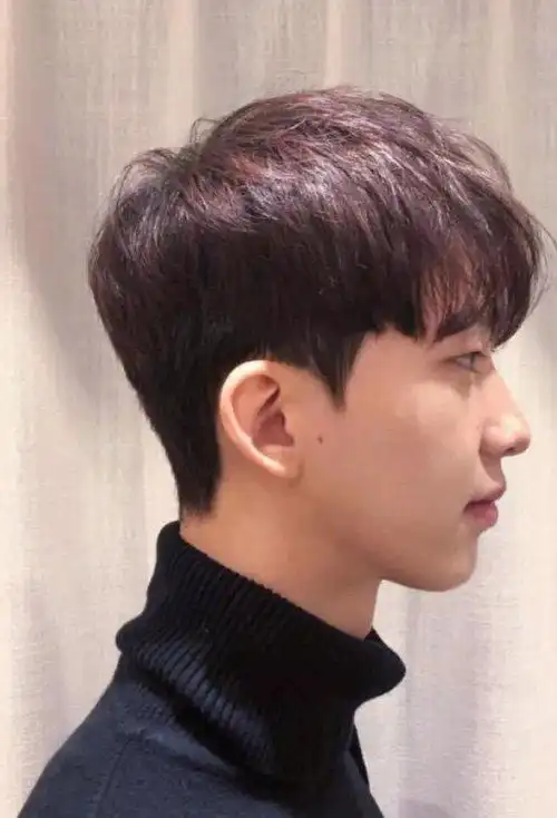 男生短发烫什么发型好看帅酷双气质的短卷发造型