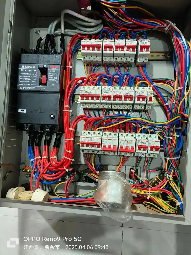 因味有你小灶王配电箱三相电380v3x501x25电缆入户空开接线实物图