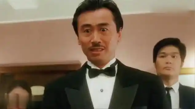 赌神周润发和新加坡赌王这段对决堪称全剧最精彩不愧