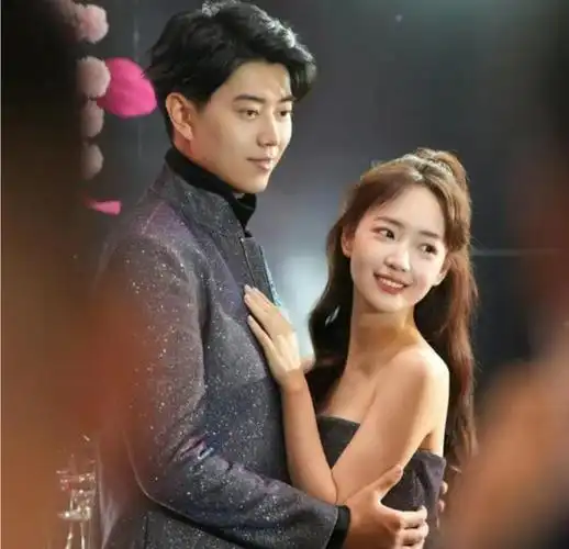 在都美竹之后第二个主动站出来发声的女偶像张丹三,一度被吴亦凡