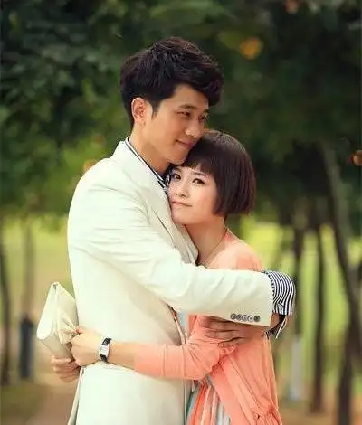 走红后的彭冠英个人生活也受到关注,而关于彭冠英的老婆是谁与彭冠英