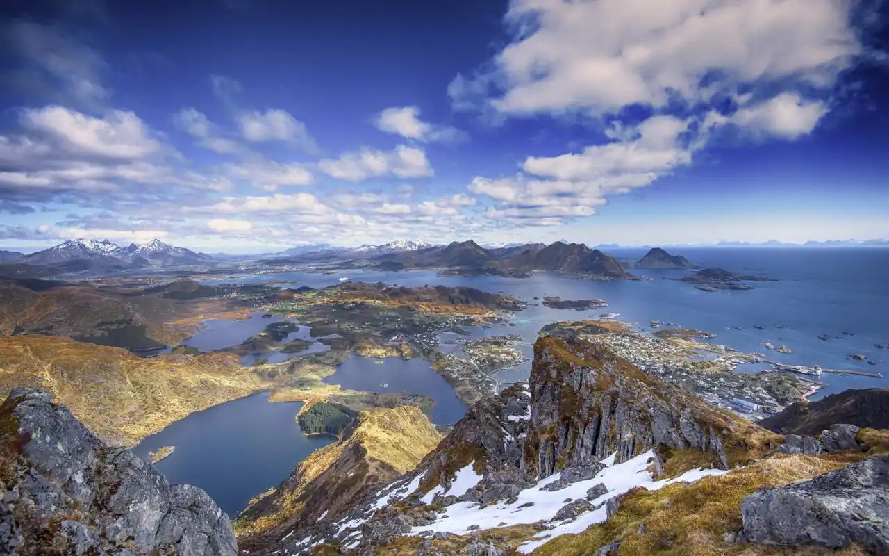 蓝色海岛唯美自然风景高清图片电脑壁纸