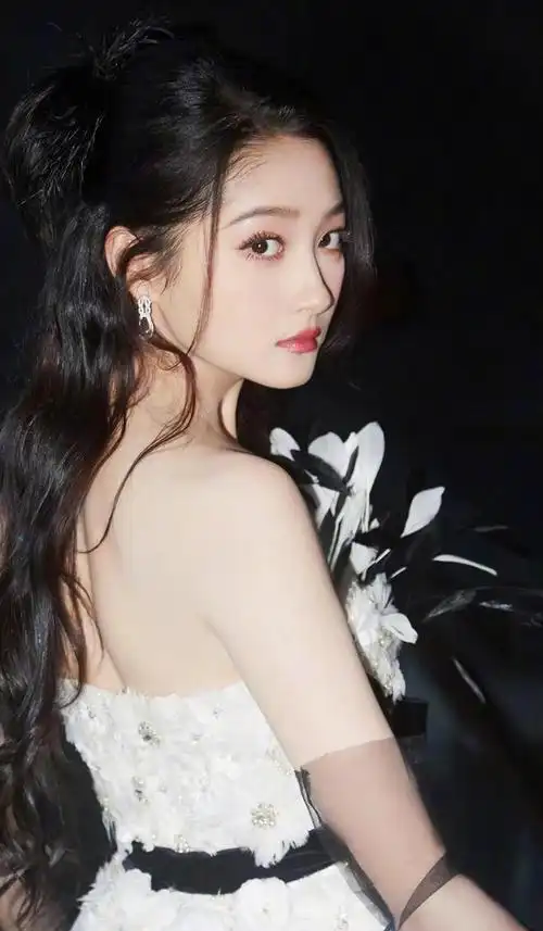 关晓彤超清写真集