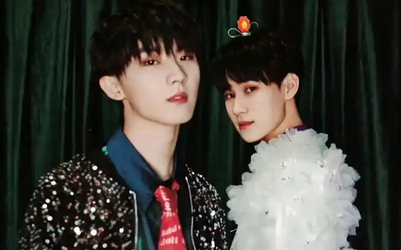 马嘉祺张真源舞台消音末路狂花