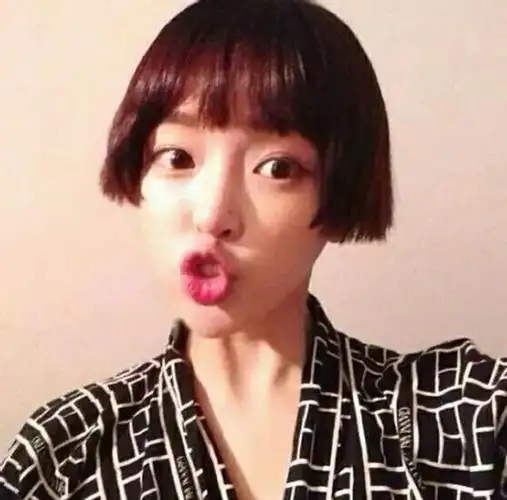 气质齐耳短发发型图片气质齐耳短发发型图片2015女