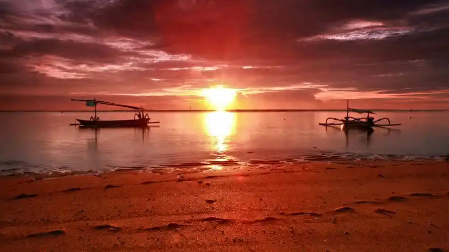 电脑壁纸 风景 巴厘岛恬静的海滩