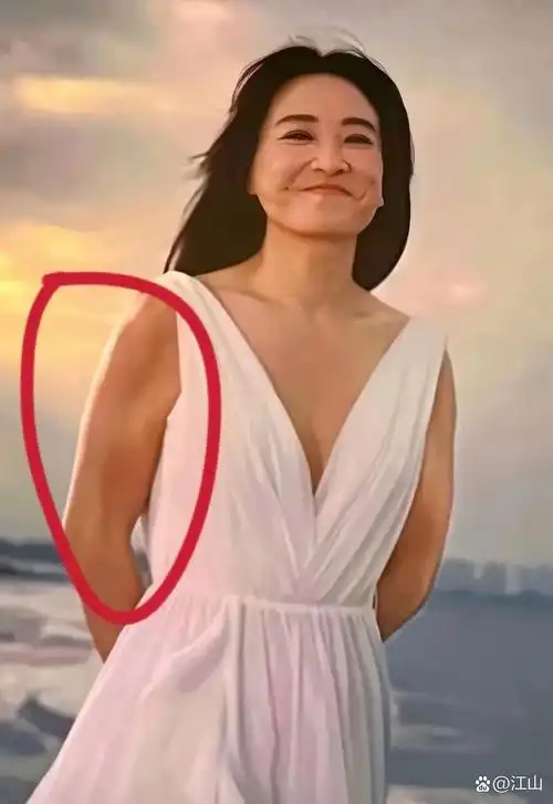 所以想减肥的友友还是慎重考虑一下吧. 你们觉得瘦下来的贾玲好看吗?