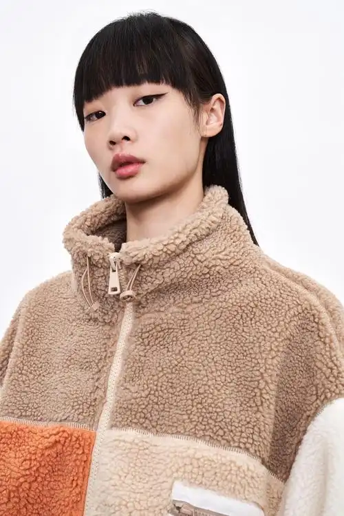 ur2021秋冬新品女装潮流抽绳撞色拼接宽松厚外套wv41r1en2000 浅蓝 s