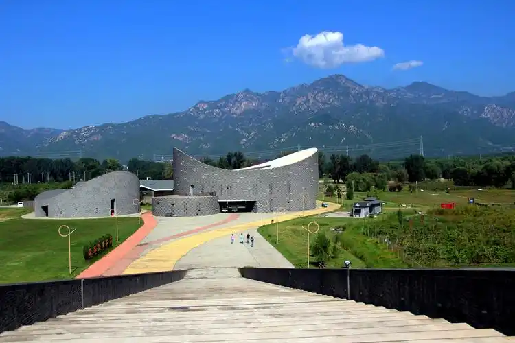 一家老少三代前往延庆游玩,,来回两天五个景区开了眼界,玩的很开心让