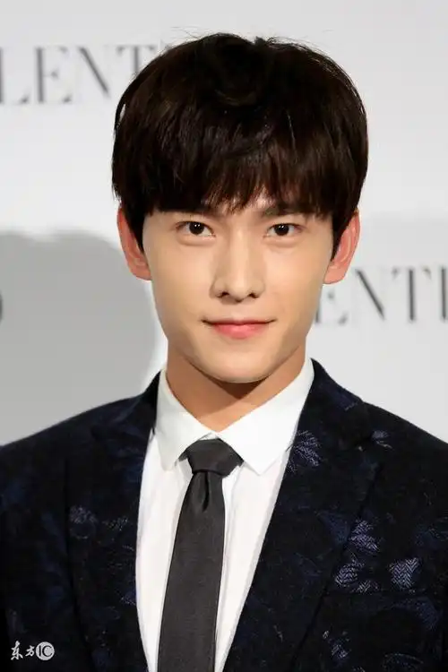 当下最受欢迎的小鲜肉男明星有哪些?