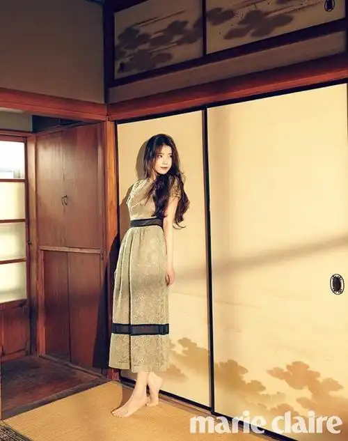 iu 李知恩 marie claire