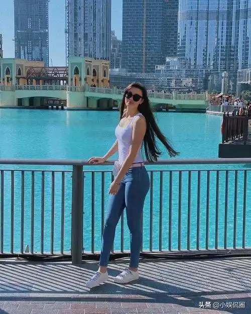 排坛女神萨宾娜:身高1米82,颜值身材完美,嫁迪拜富豪后退役