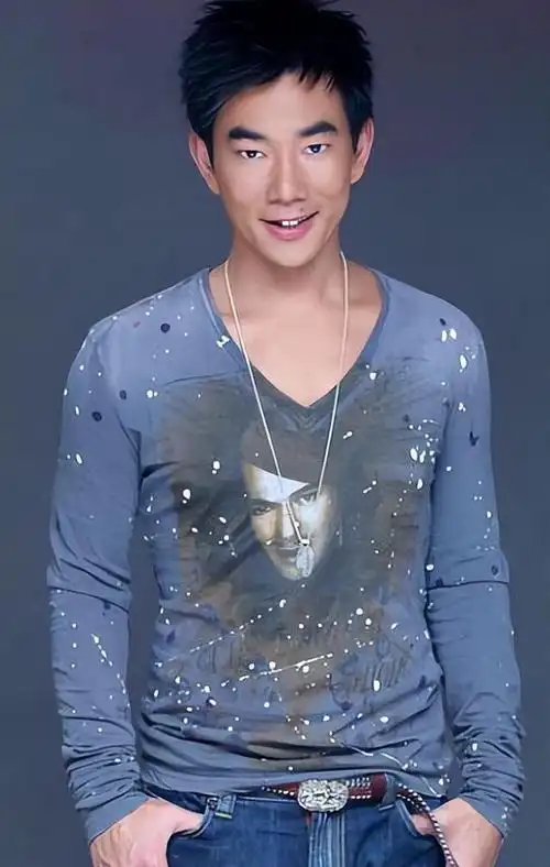 任贤齐这个名字相信大家都很熟悉.