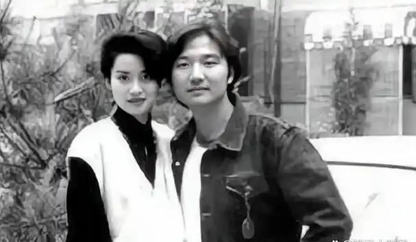 歌手毛阿敏:39岁嫁人,老公离世留下百亿遗产,她的选择真给力!