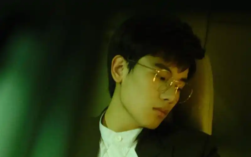 活动  【胡先煦】又纯又欲眼镜杀,小说里的斯文败类男主