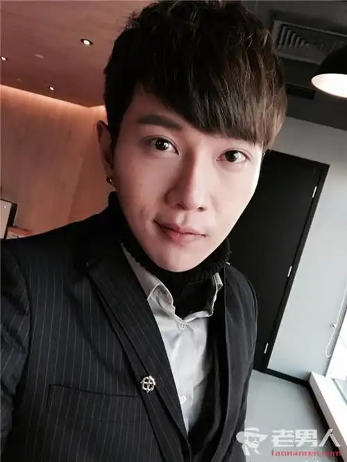 何孟怀是富二代吗 何孟怀和他老婆照片