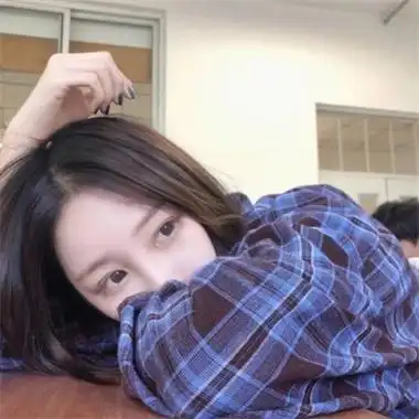 美女头像冷酷帅气真人真人美女头像真实自然图片大全