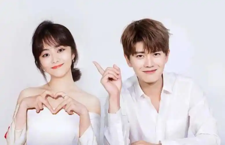 原创难怪任嘉伦娶了聂欢当妻子看到她穿着时尚的美照才知啥叫惊艳