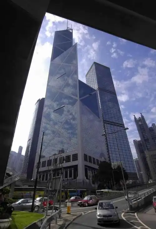 位于香港中环的中银大厦(2006年11月10日摄).新华社记者公磊摄