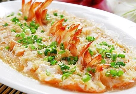 爱吃虾的朋友进来看看,有蒜蓉开背虾,虾仁烧豆腐的做法