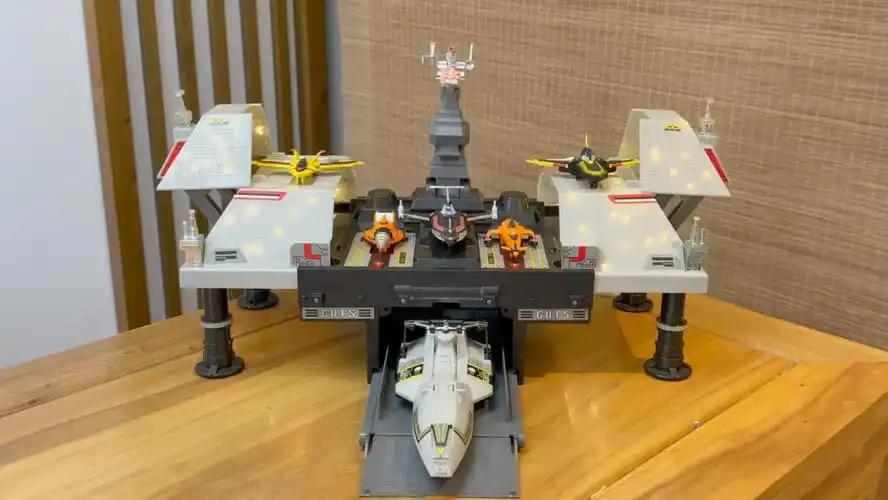 中古物 万代 奥迪 迪迦奥特曼基地