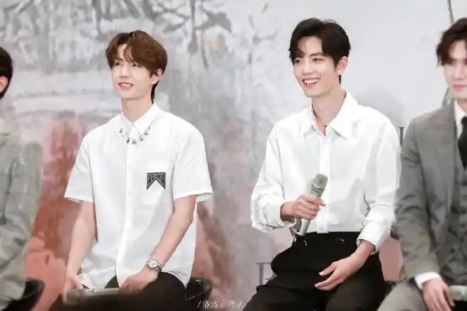 肖战王一博在萌探同框##肖战王一博又同框了