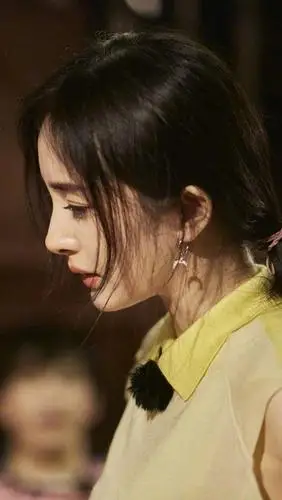 从容淡定的杨幂,是淡妆系美女