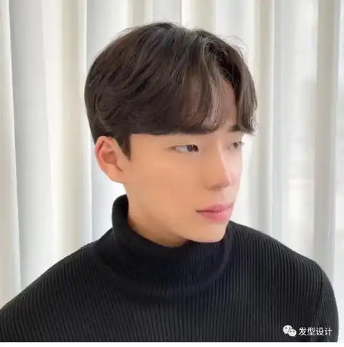 男生必入30款阳光易打理的4八字刘海短发