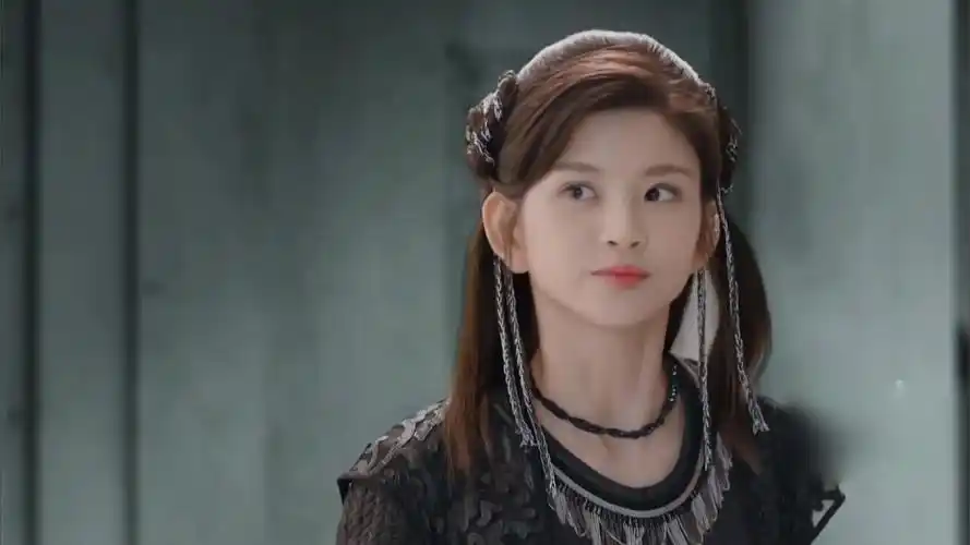 林思意可二改|顾雨曦 - 堆糖,美图壁纸兴趣社区