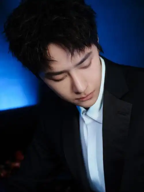 王一博玫瑰电话##王一博和玫瑰的适配度