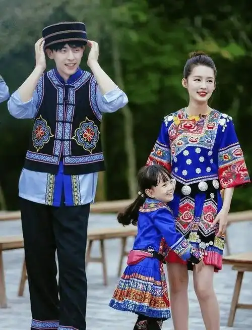 李沁邓伦终于官宣了双双换上情侣头像终于等到今天