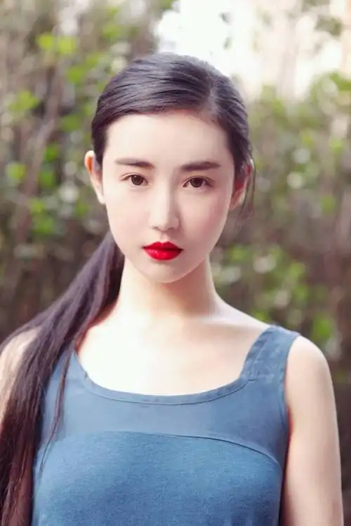 【美若传媒】曾经的网红南笙,现在颜值崩了?