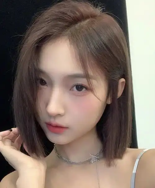 适合圆脸的减龄短发