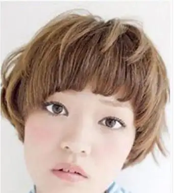 女生西瓜刘海短发发型图片潮流西瓜头短发很吸晴