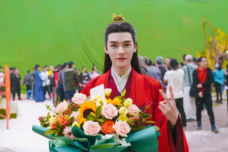 集美们谁有山河令的高清壁纸啊康康孩子吧