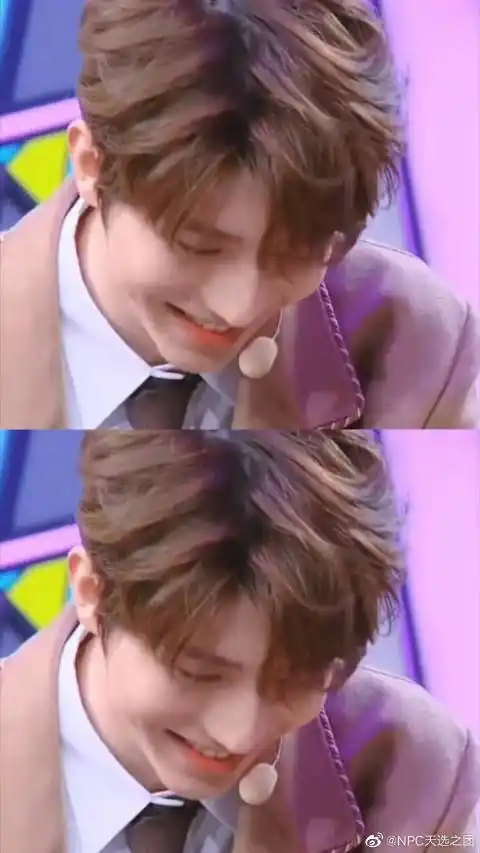 蔡徐坤# 一害羞就低头笑,还想把自己埋起. 来自npc天选之团 - 微博