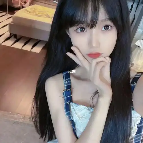 "人生嘈杂鼎沸 但我对你的爱意赤诚且热烈"#罗可佳 #神仙颜值