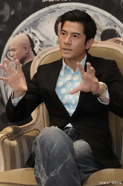 近日,有网友在社交平台上晒出了在伦敦偶遇郭富城和方媛逛街的照片