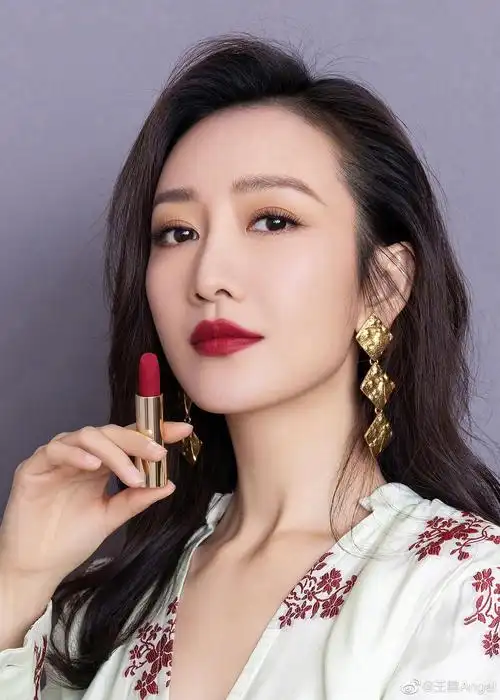 【2.12 王鸥】新年到 分享我的新年开运色祝大.