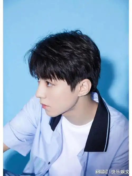 王俊凯庆24岁生日工作繁忙行程很满自称出道至今还是那个少年