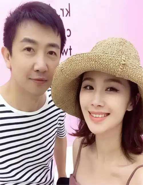 梅婷养他六年,李小冉为了他"去子",他却娶了"满身插管"的她