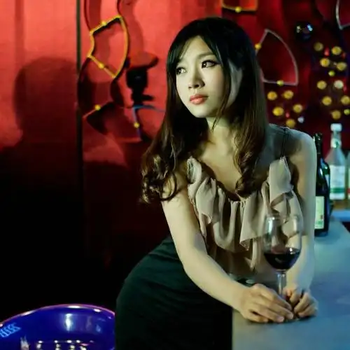 读懂一个人,(女人篇),喝酒看女人.