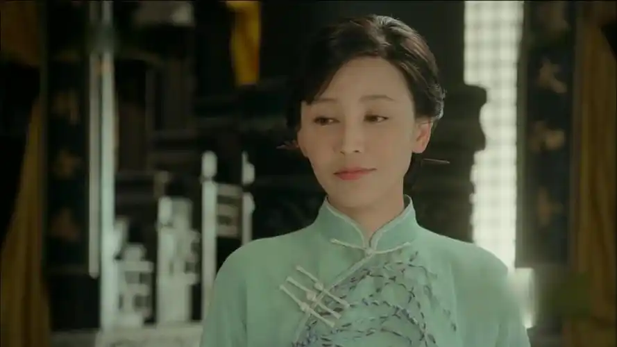 娘道:牢生不愿结婚,瑛娘愁白头,原因是海外有相好?