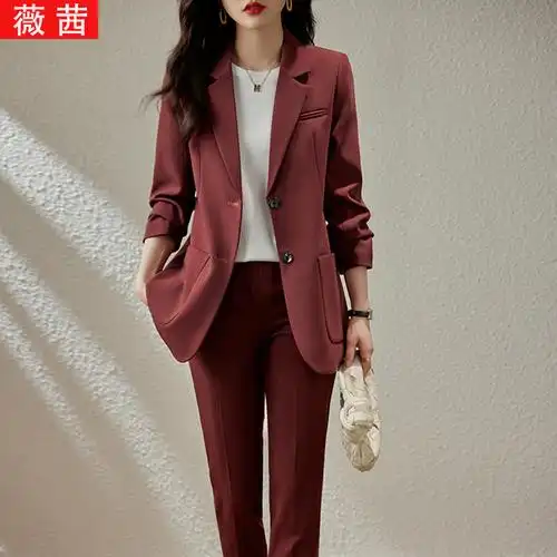 小西装外套女秋冬款职业装气质休闲时尚纯色设计感西装外套双排扣