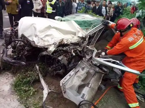 现场惨石家庄车祸新闻事件烈