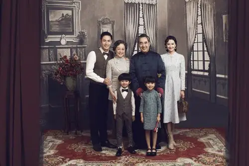 亮点 专业拍摄全家福 拍摄特色 拍摄人数 5人 拍摄风格 个性写真,古装