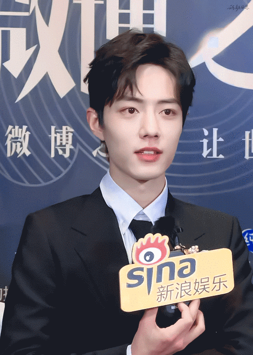 顾魏挑眉vs肖战挑眉 还是战哥更会一点哦|肖战|x玖少年团_新浪新闻